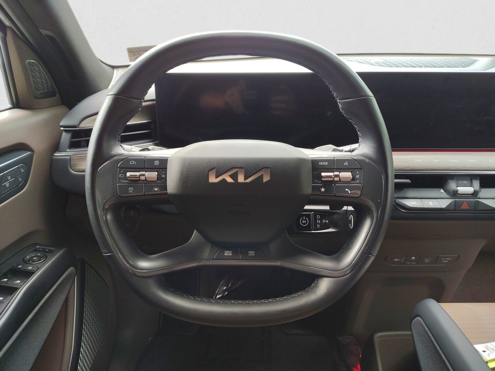 2024 Kia EV9 Land | VIP Seating, Towing Package
