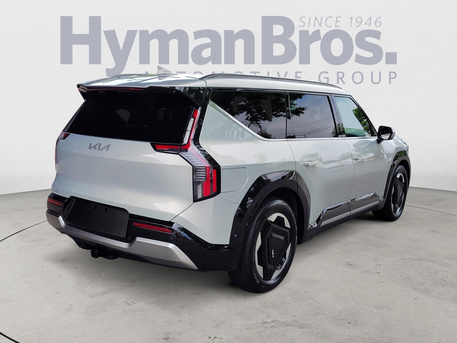 2024 Kia EV9 Land | VIP Seating, Towing Package