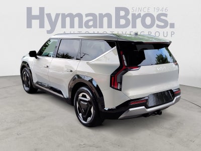 2024 Kia EV9 Land | VIP Seating, Towing Package