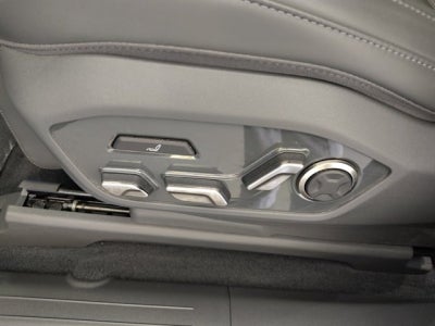 2024 Kia EV9 Land | VIP Package, Towing Package