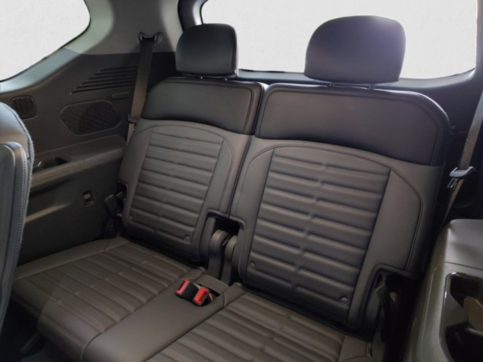 2024 Kia EV9 Land | VIP Package, Towing Package