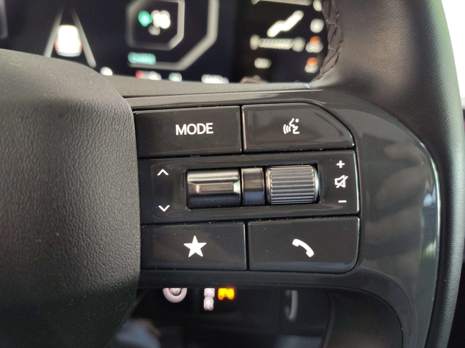 2024 Kia EV9 Land | VIP Package, Towing Package