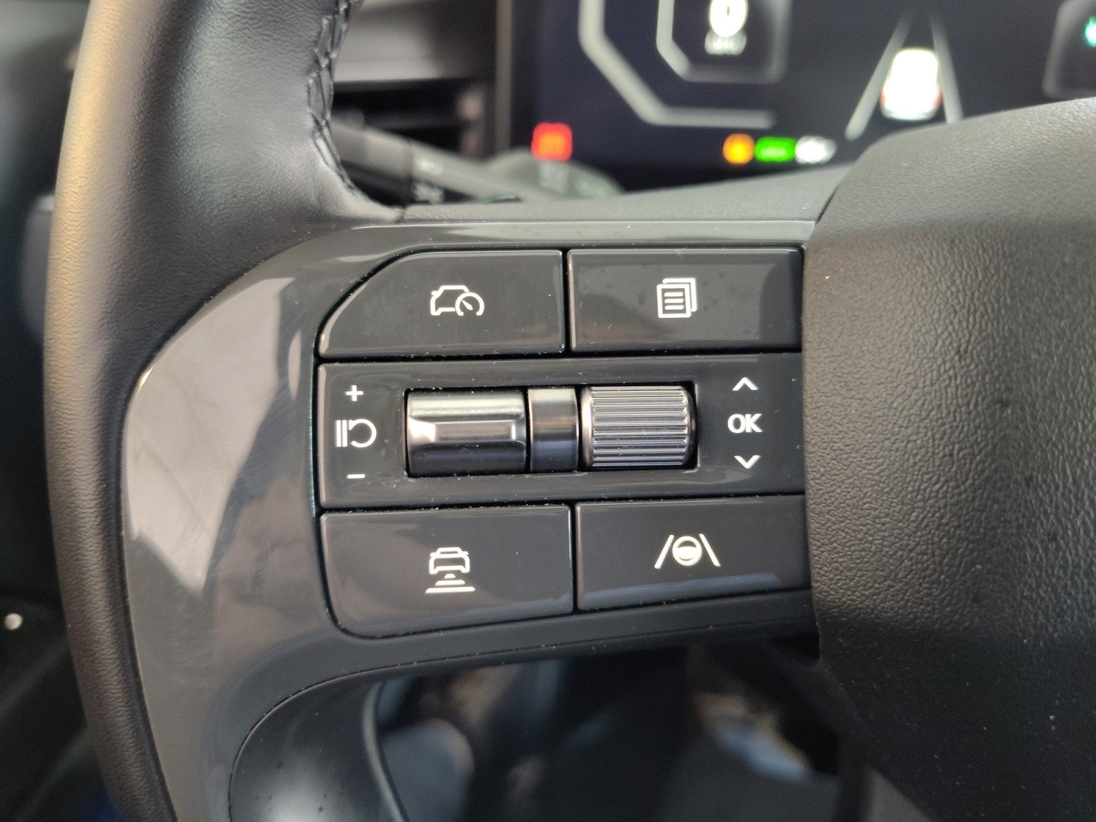 2024 Kia EV9 Land | VIP Package, Towing Package