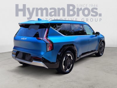 2024 Kia EV9 Land | VIP Package, Towing Package