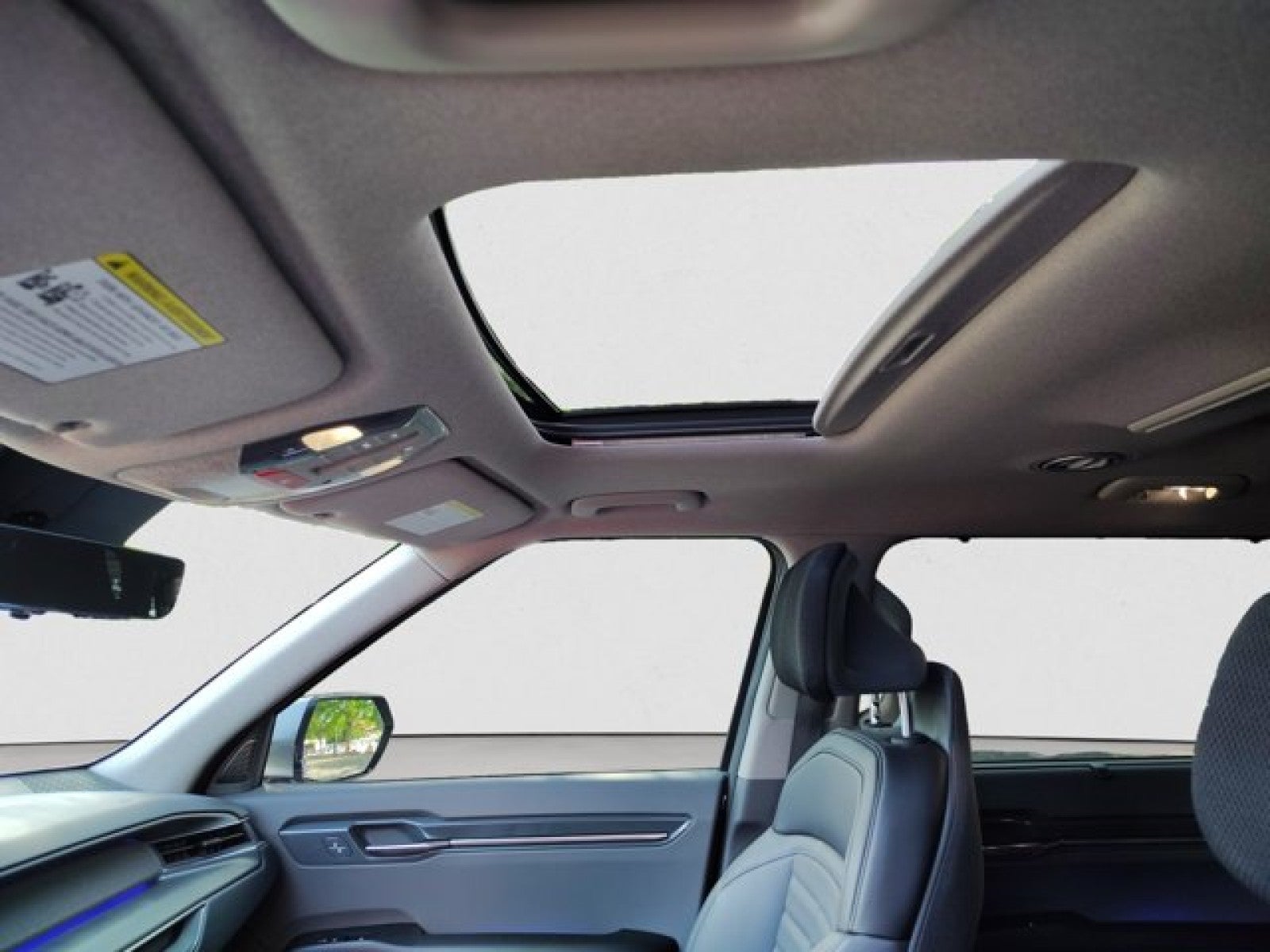 2024 Kia EV9 Land AWD | VIP Seating