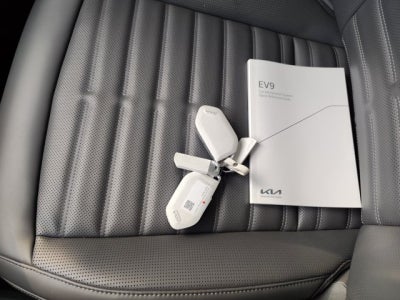 2024 Kia EV9 Land AWD | VIP Seating