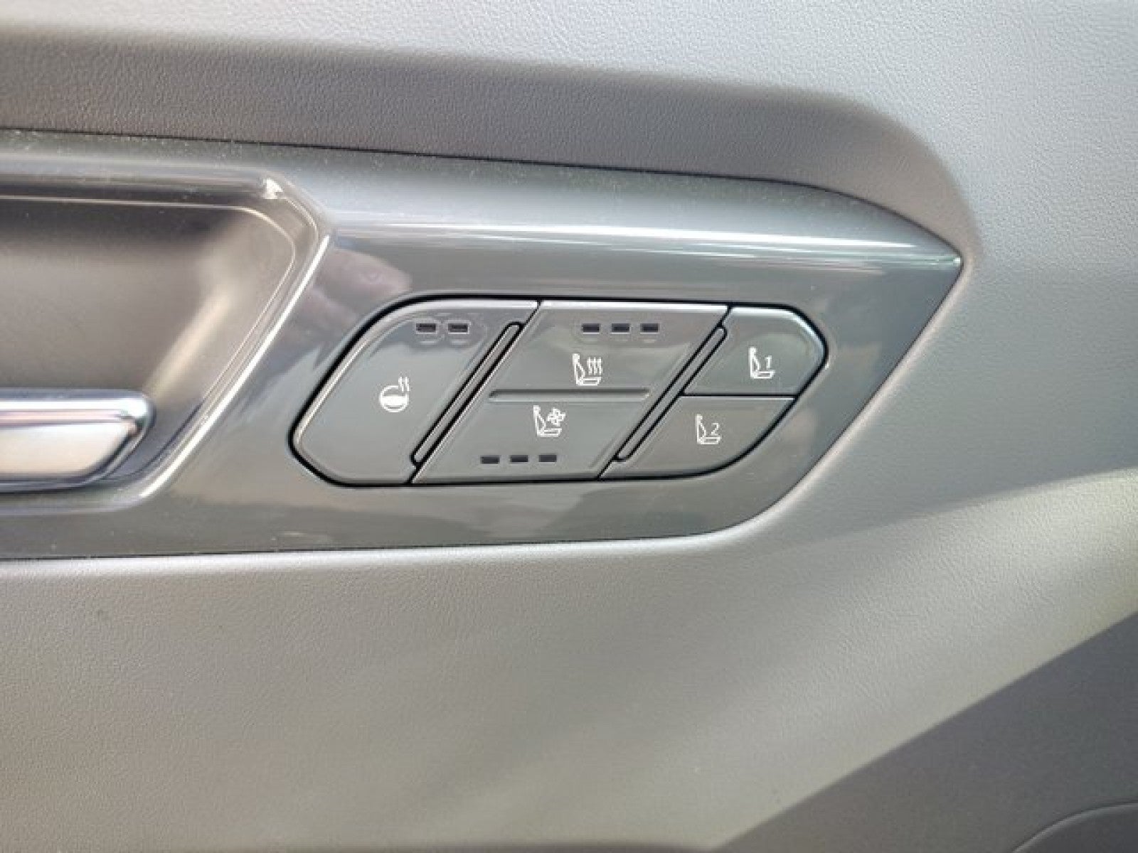 2024 Kia EV9 Land AWD | VIP Seating