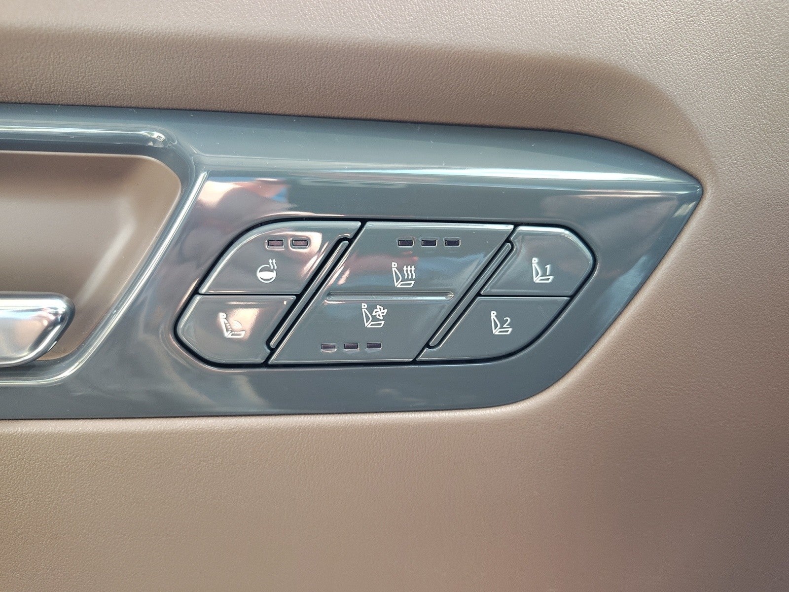 2024 Kia EV9 GT-Line AWD | VIP Seating