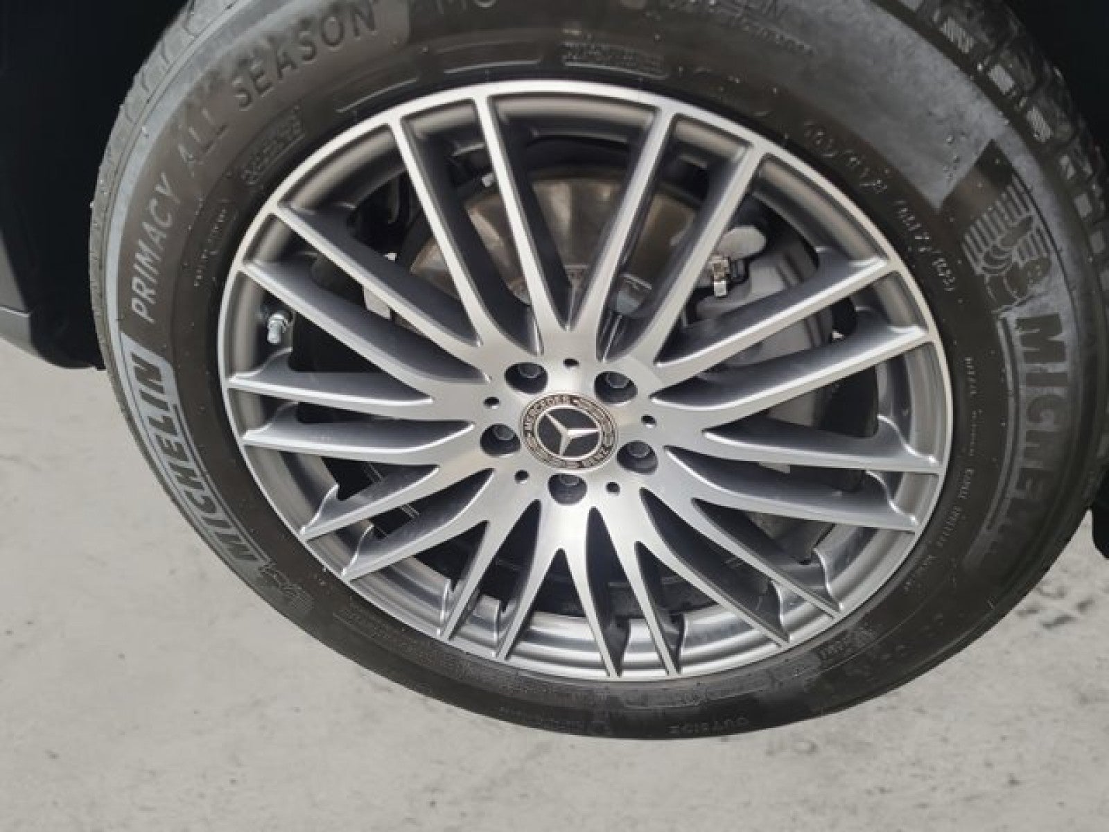 2023 Mercedes-Benz GLC GLC 300 4MATIC® | Exclusive, Pano, distronic