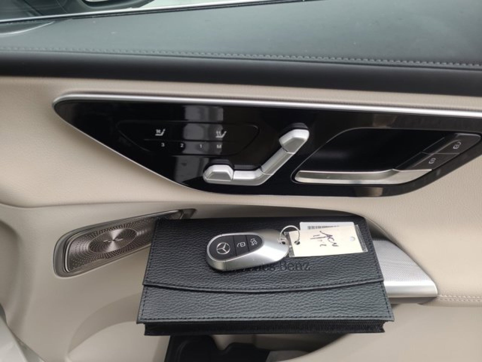 2023 Mercedes-Benz GLC GLC 300 4MATIC® | Exclusive, Pano, distronic