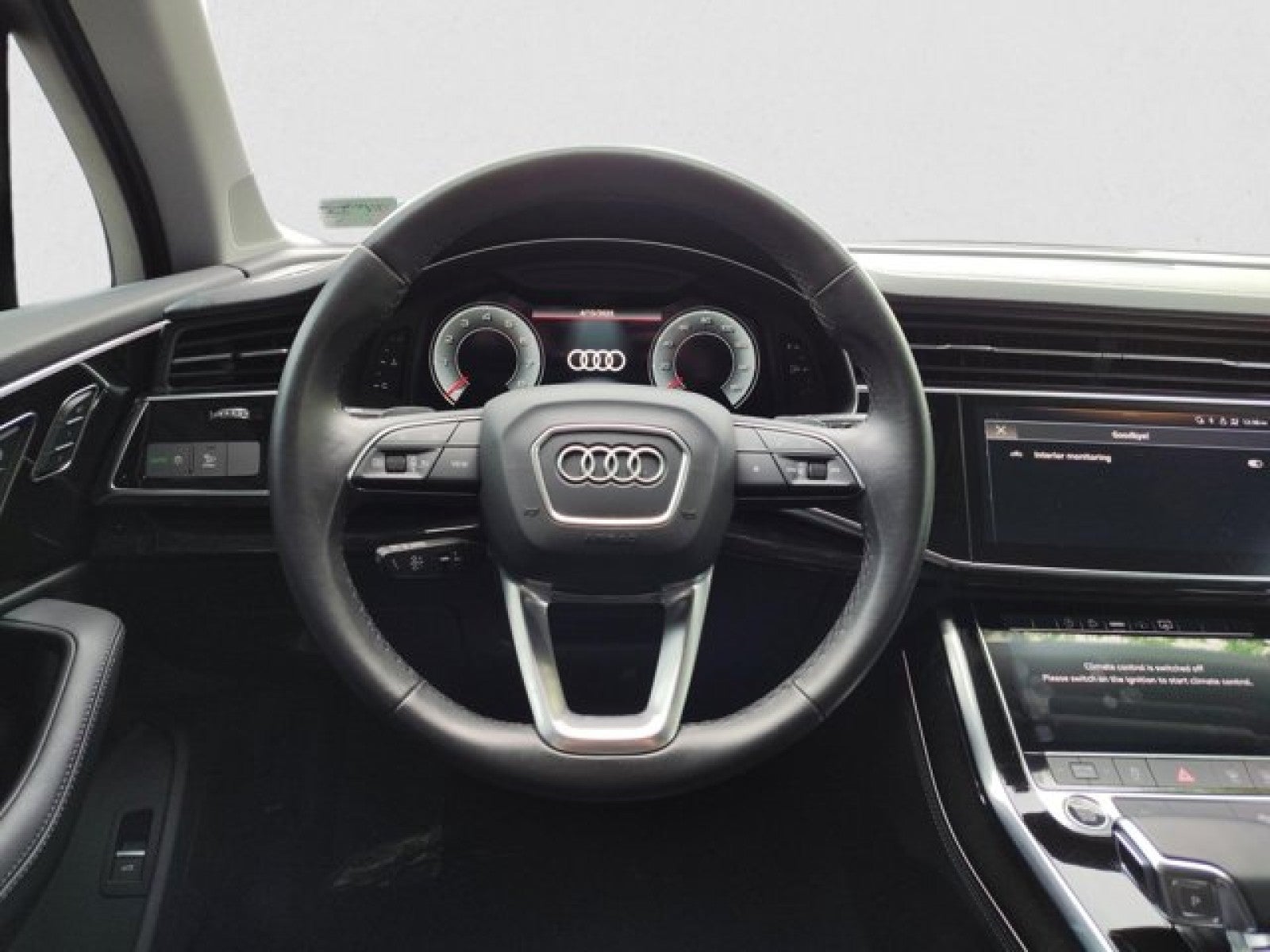 2023 Audi Q7 Premium Plus