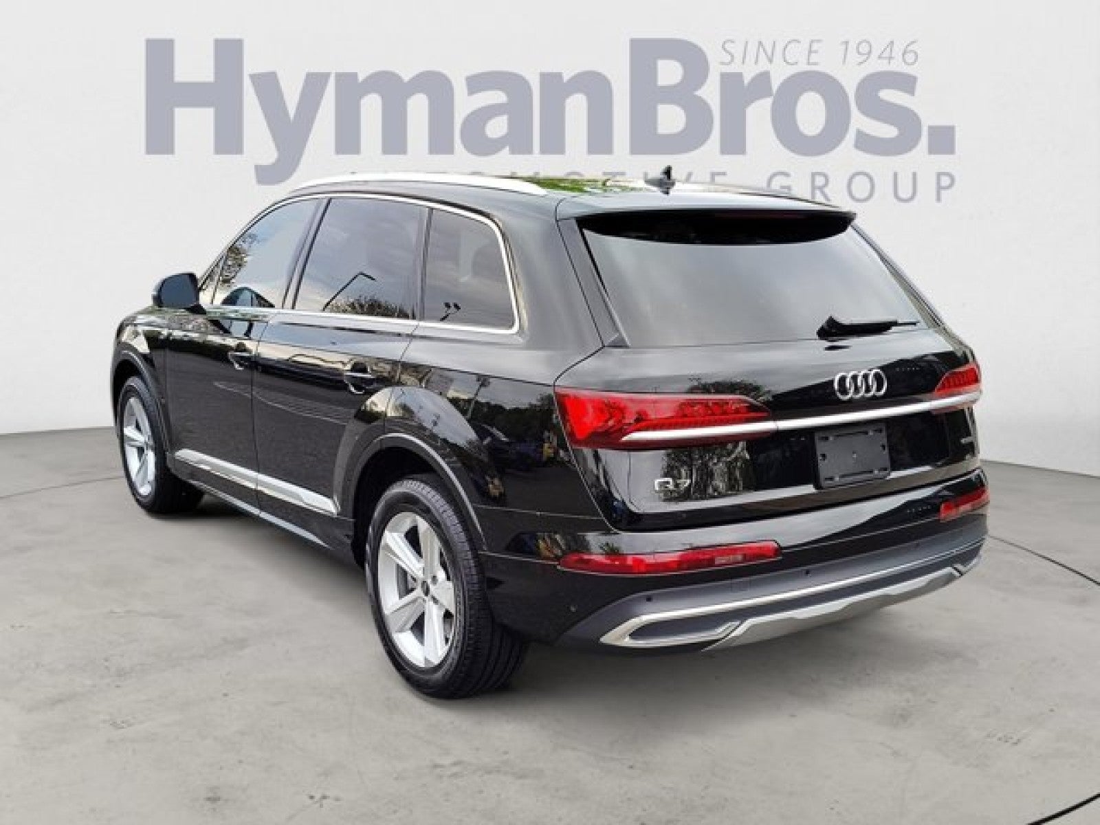 2023 Audi Q7 Premium Plus