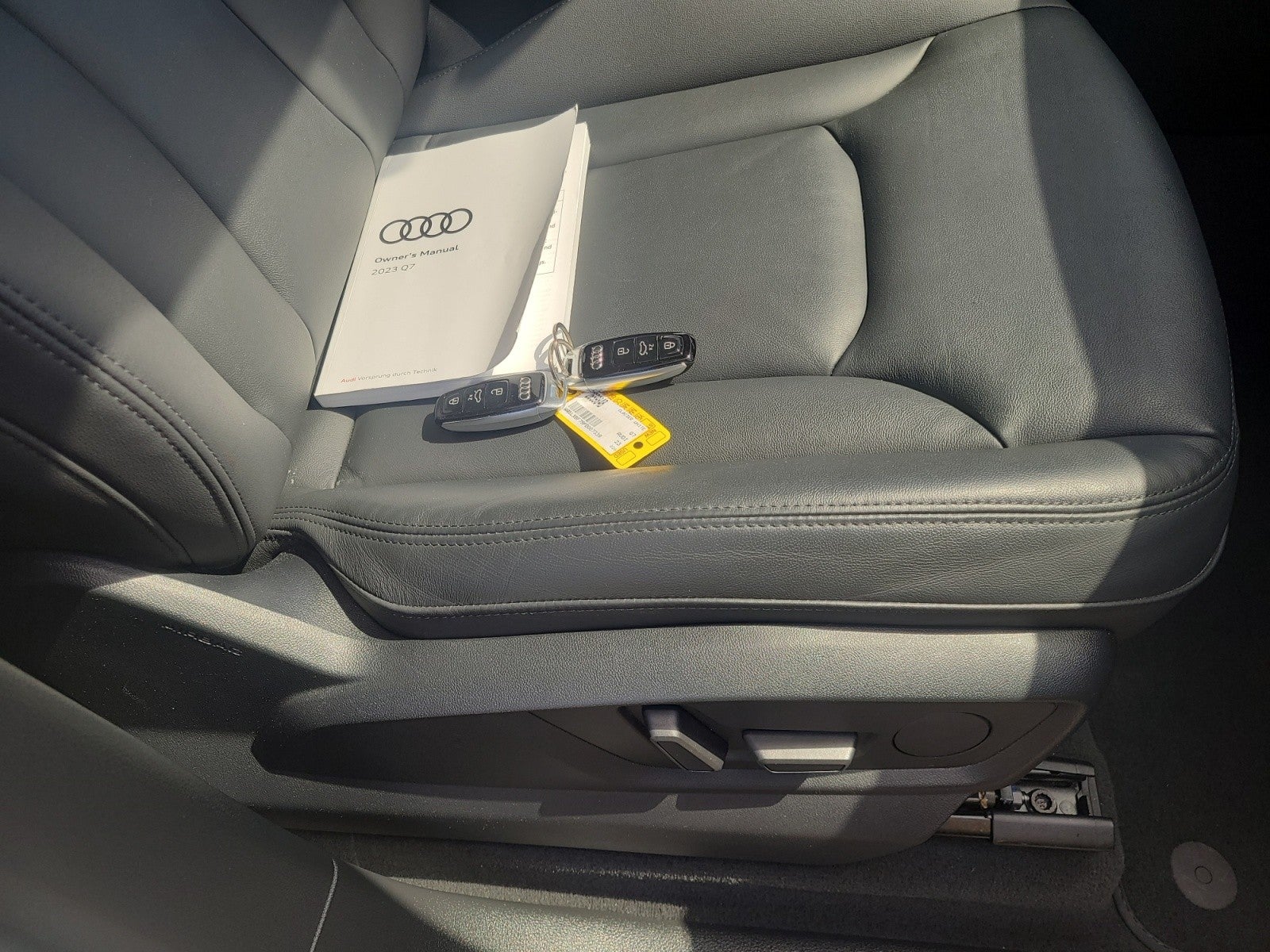 2023 Audi Q7 Premium Plus