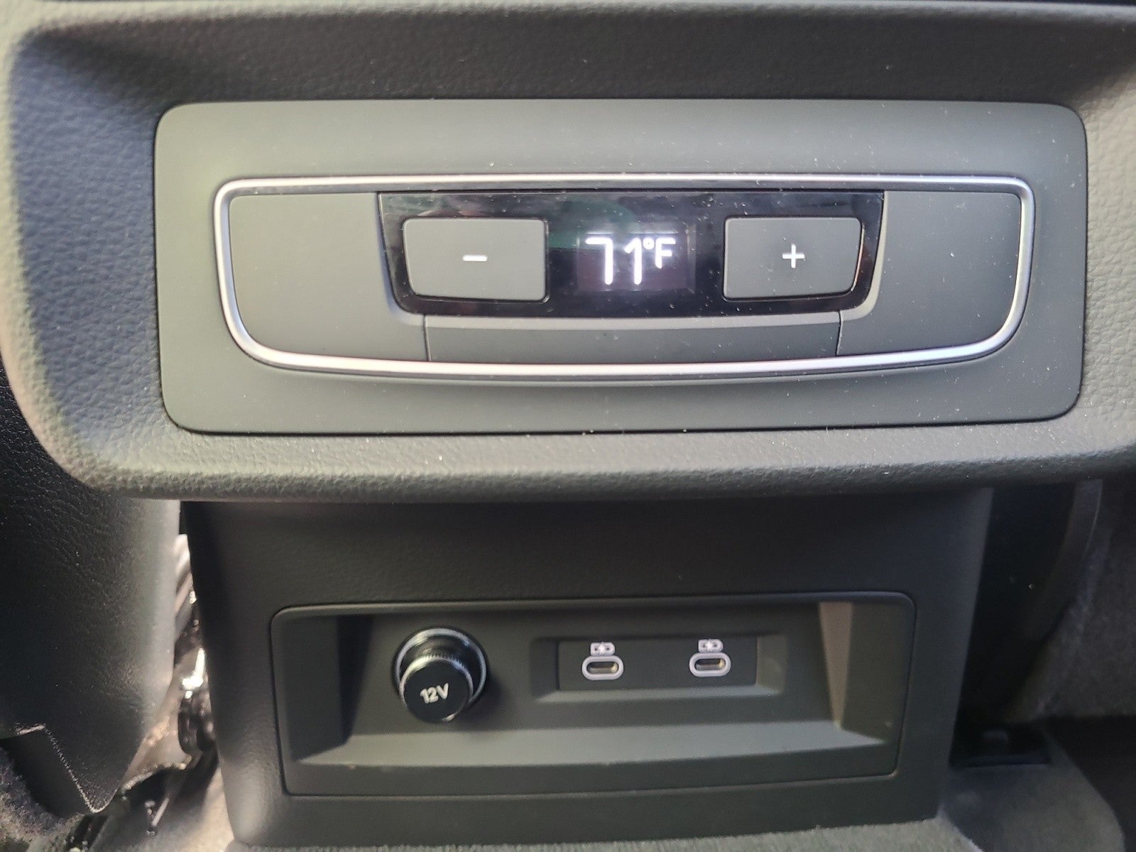 2023 Audi Q7 Premium Plus