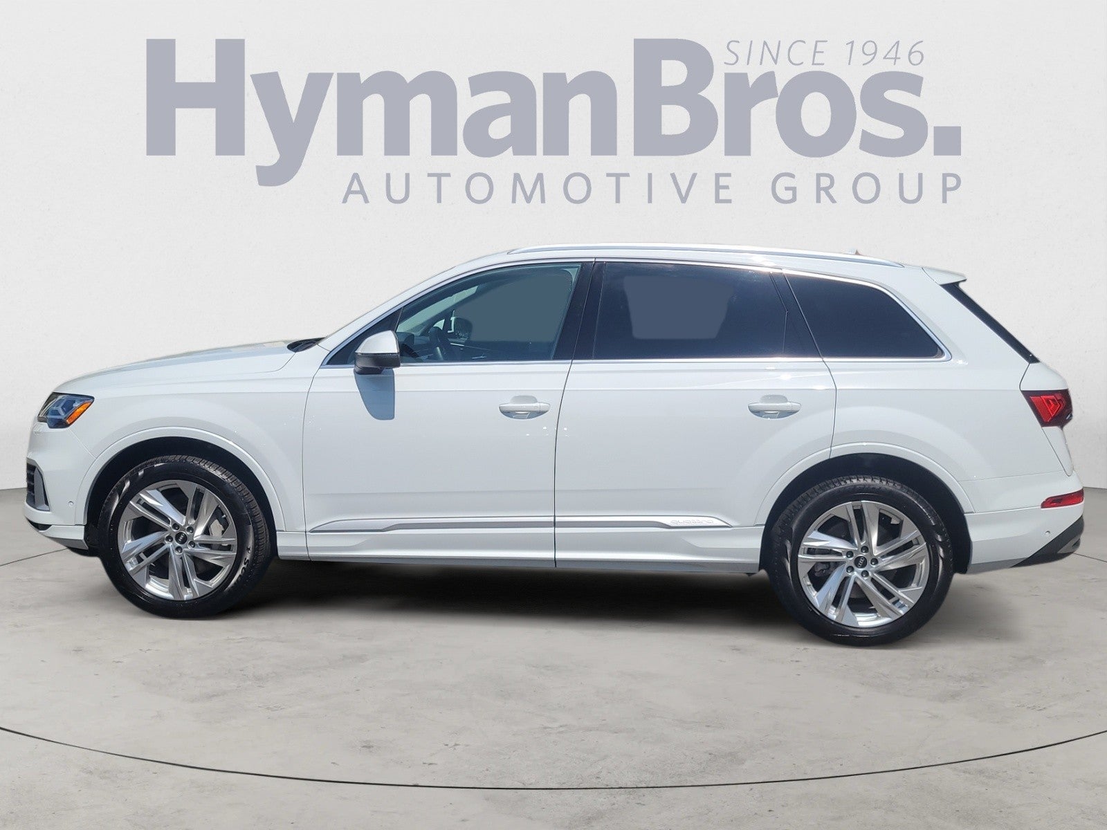 2023 Audi Q7 Premium Plus