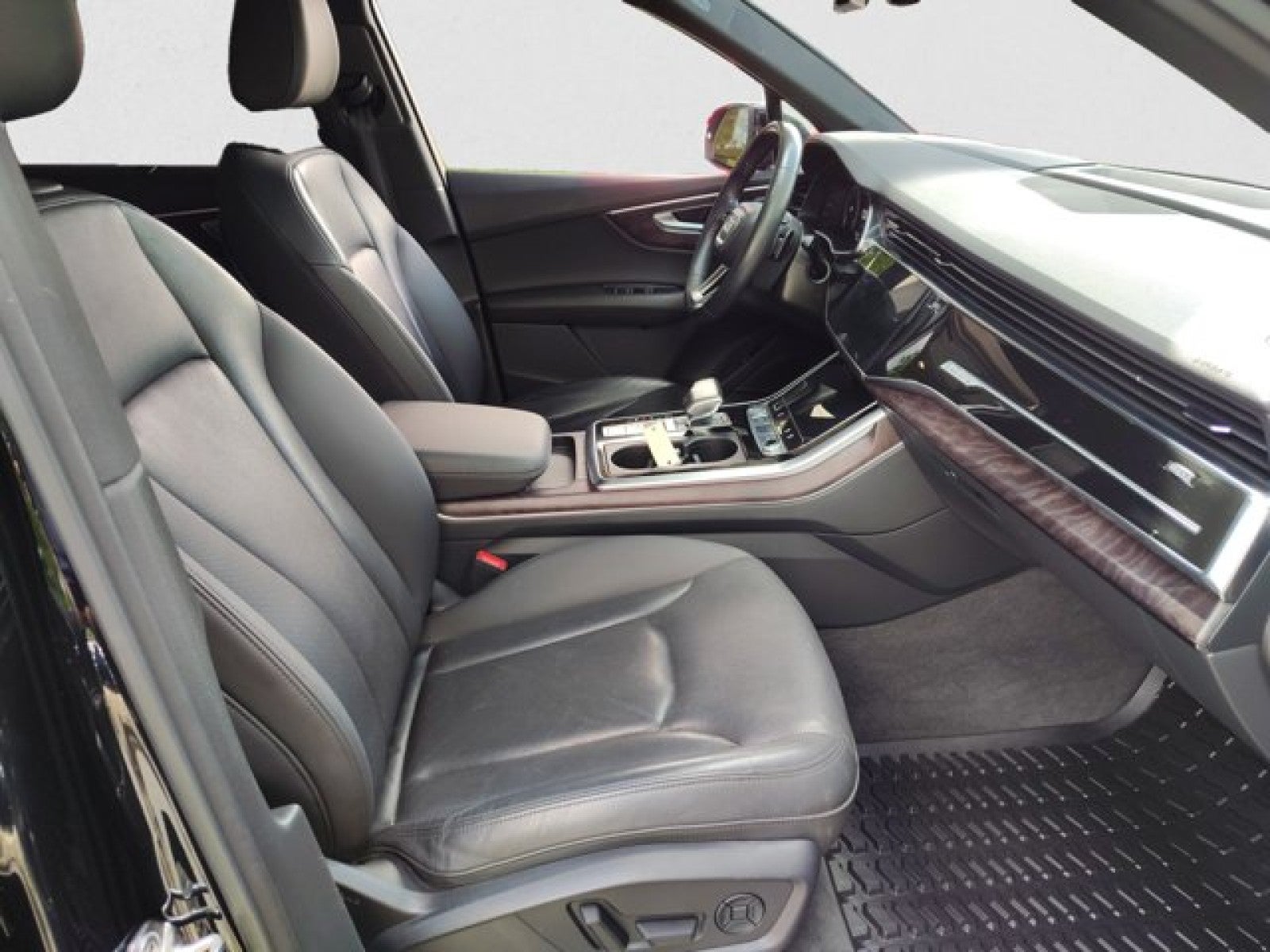 2020 Audi Q7 Prestige | Black Optic
