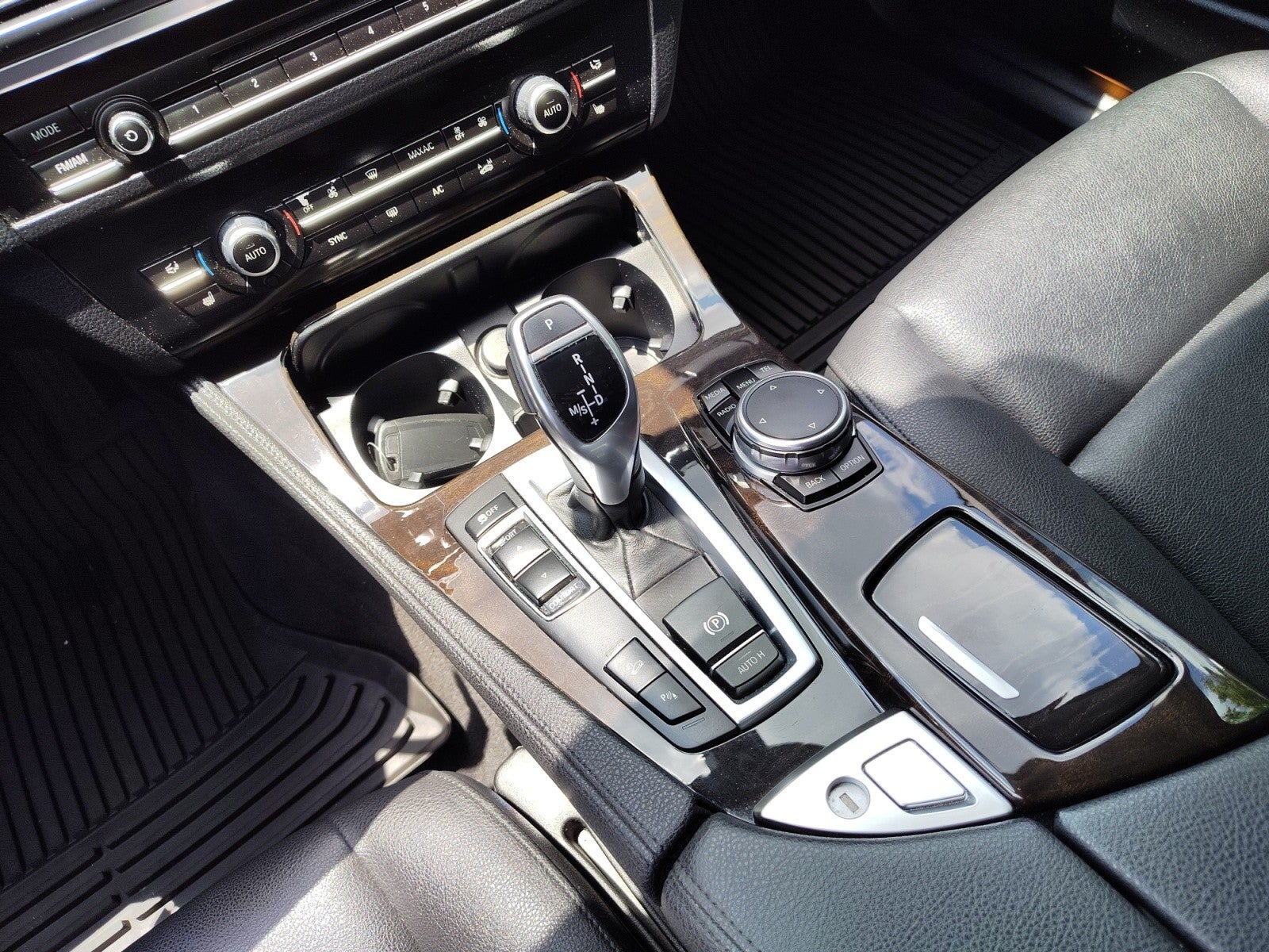 2016 BMW 5 Series 528i xDrive