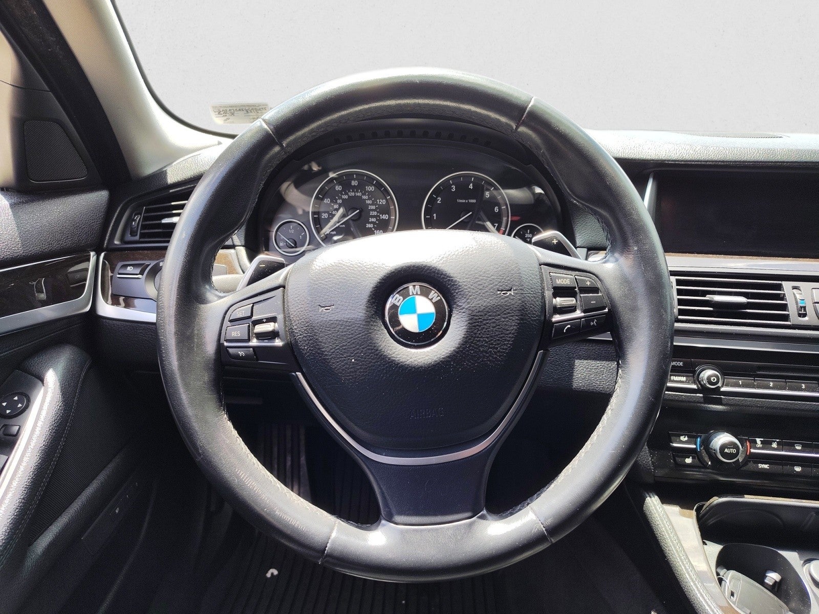 2016 BMW 5 Series 528i xDrive
