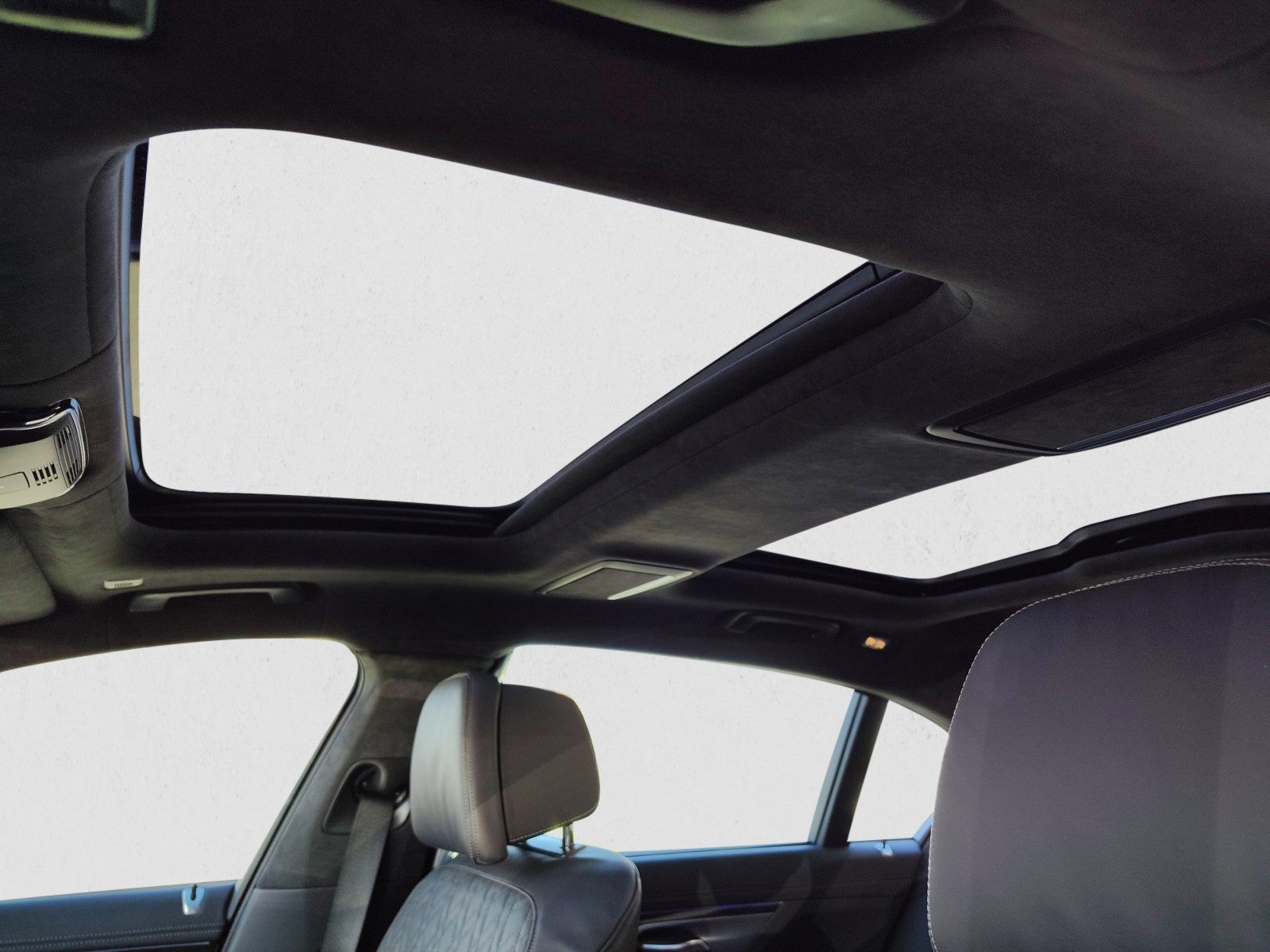 2022 BMW 7 Series 750i xDrive | M Sport, Executive