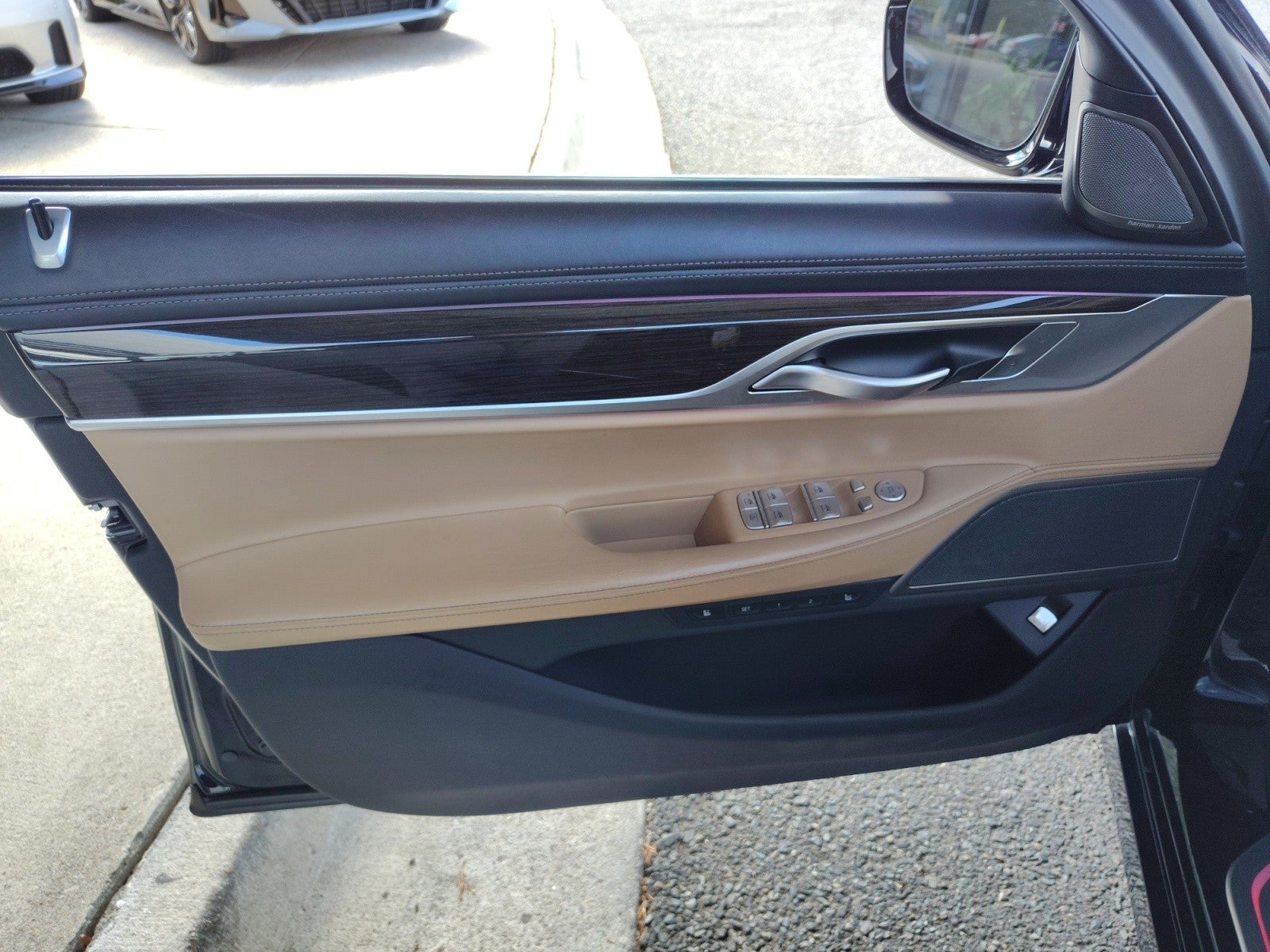 2022 BMW 7 Series 750i xDrive | Lux rear seating, Entertainment, $118k MSRP