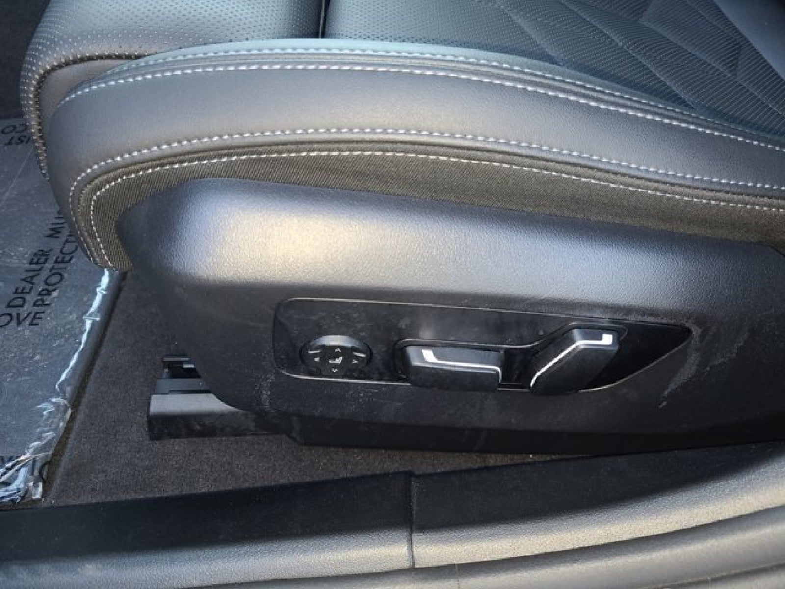 2024 BMW i5 eDrive40, M Sport, Drive assist pro, sky lounge roof