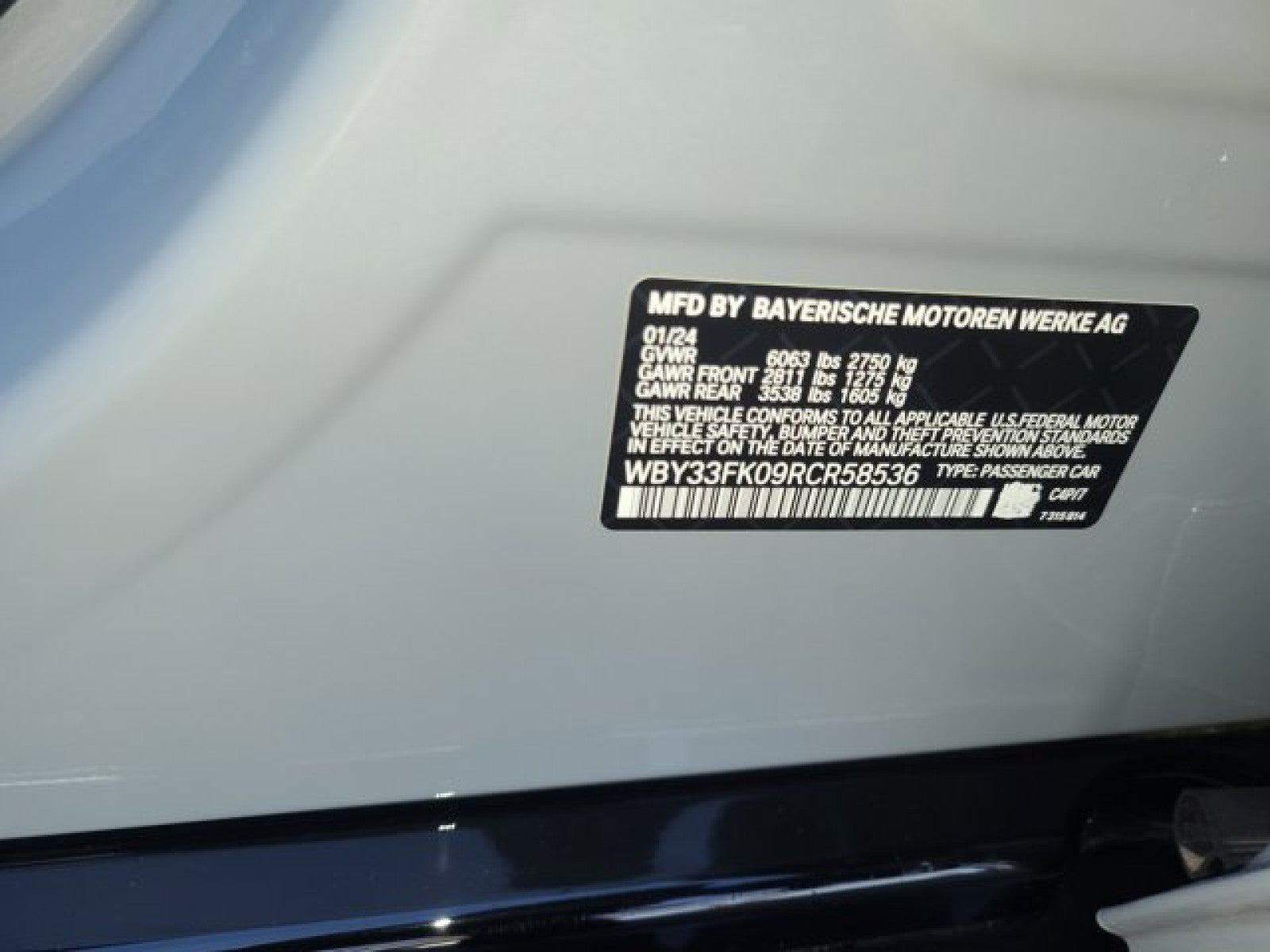 2024 BMW i5 eDrive40, M Sport, Drive assist pro, sky lounge roof