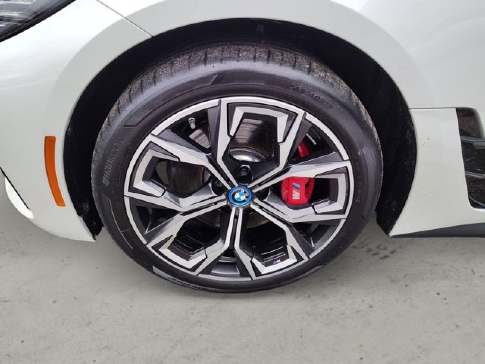 2023 BMW i4 eDrive40 | M Sport, Premium, Mineral White