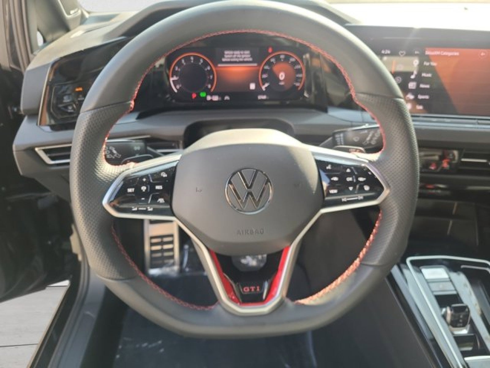 2024 Volkswagen Golf GTI SE | Leather Package