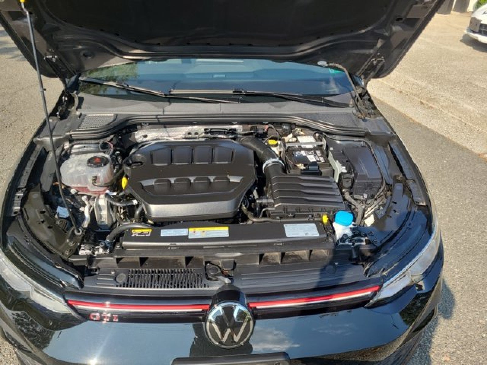 2024 Volkswagen Golf GTI SE | Leather Package