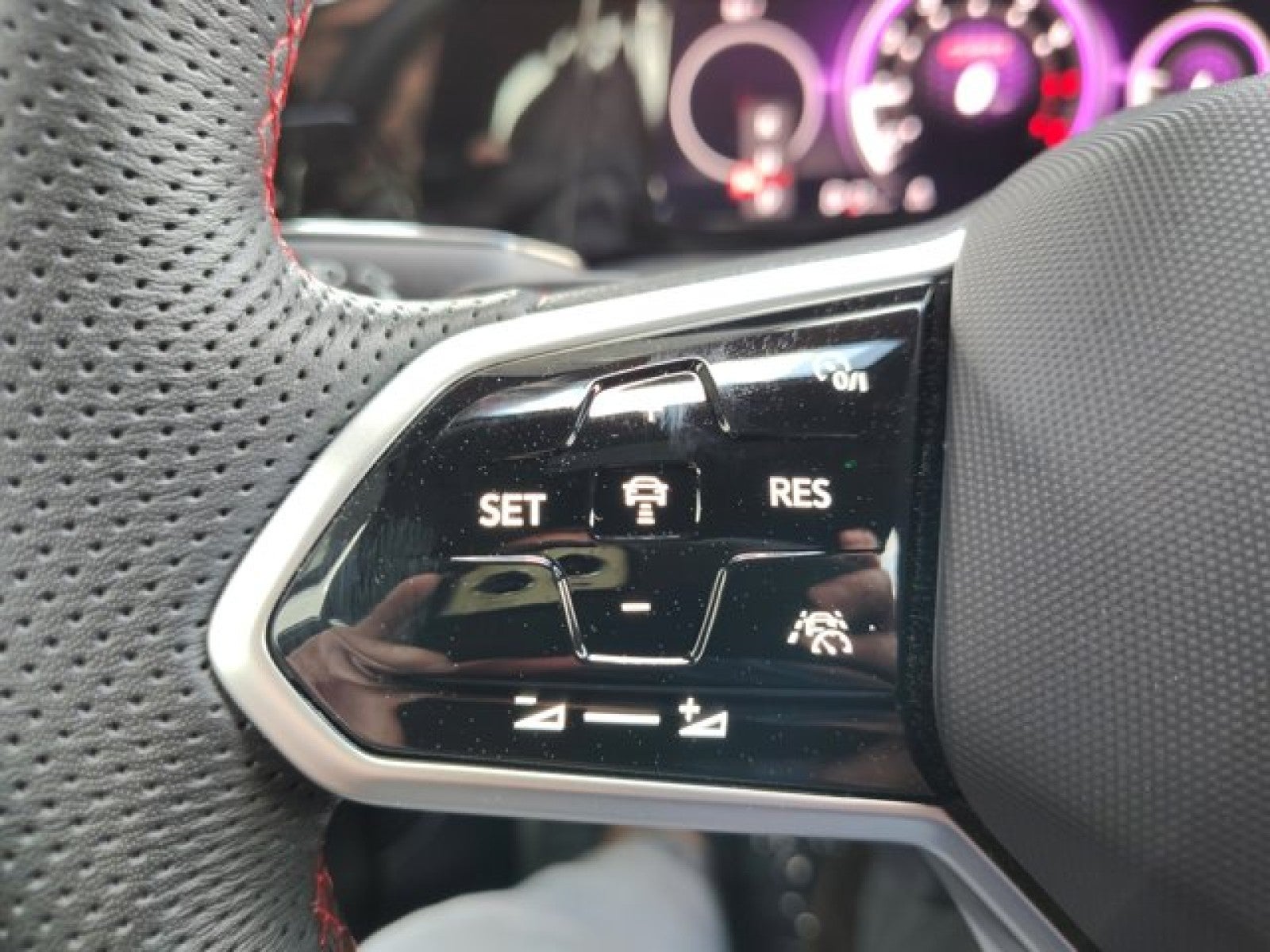 2024 Volkswagen Golf GTI S