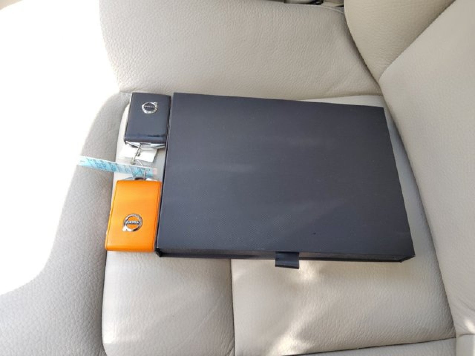 2023 Volvo XC90 B6 Plus AWD | Bucket seats, 21 wheels