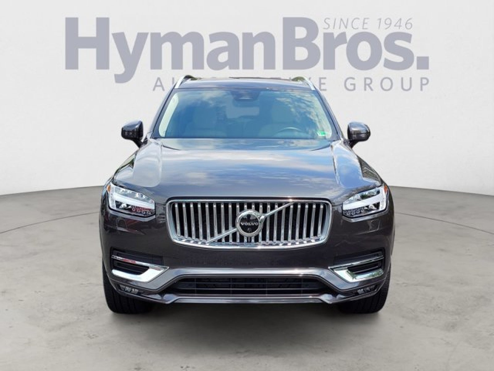 2023 Volvo XC90 B6 Plus AWD | Bucket seats, 21 wheels