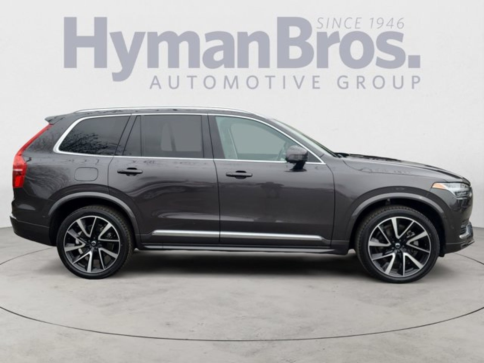 2023 Volvo XC90 B6 AWD Plus