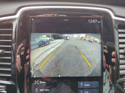 2021 Volvo XC90 T6 Momentum AWD | Bucket seats, Advanced