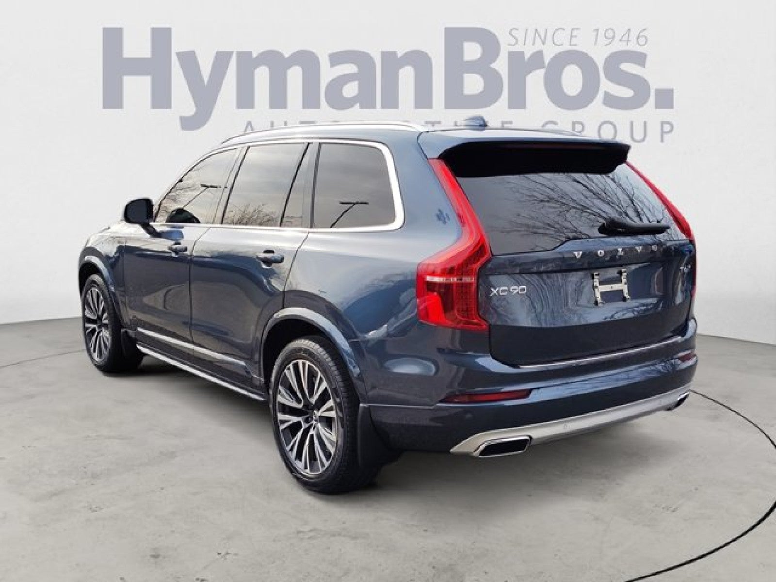 2021 Volvo XC90 T6 Momentum AWD | Bucket seats, Advanced