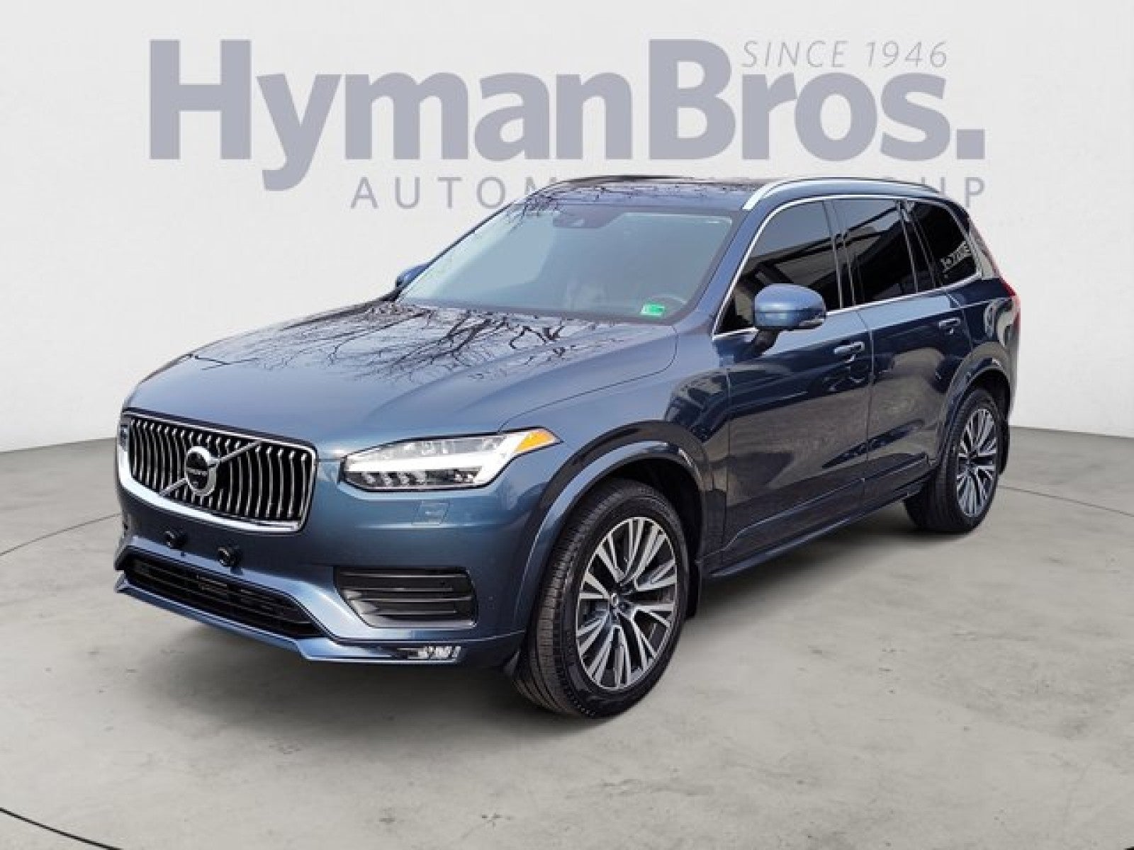 2021 Volvo XC90 T6 Momentum AWD | Bucket seats, Advanced