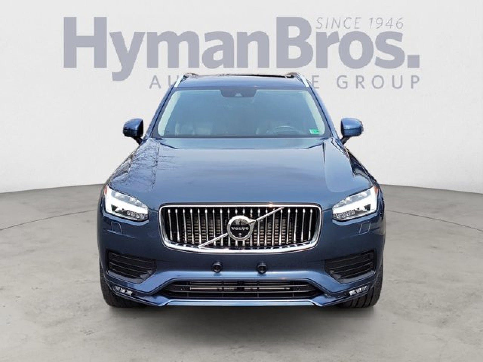 2021 Volvo XC90 T6 Momentum AWD | Bucket seats, Advanced