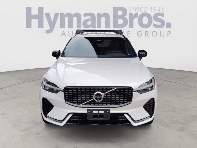 2023 Volvo XC60 Plus Dark Theme