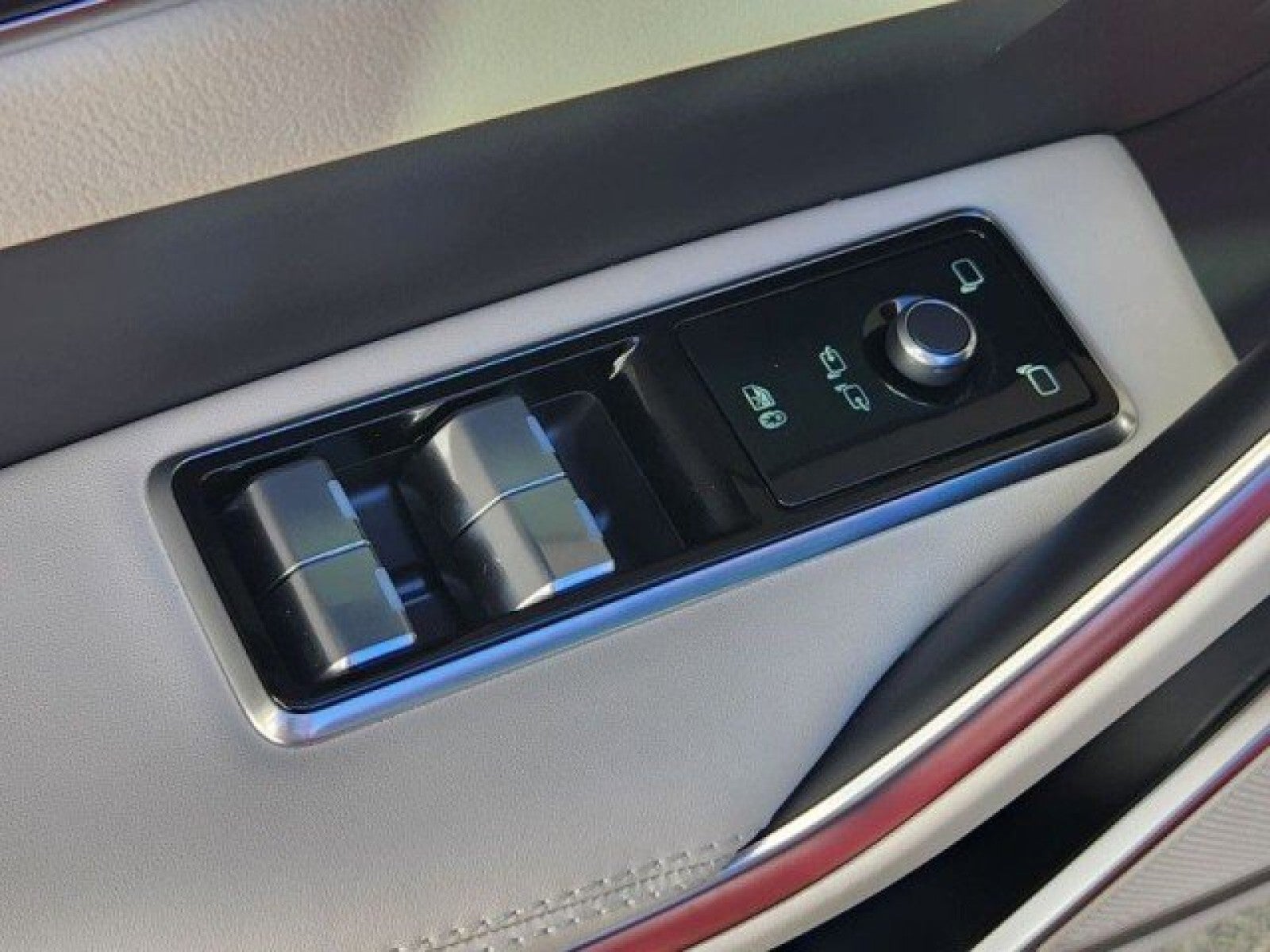 2024 Jaguar F-PACE R-Dynamic S