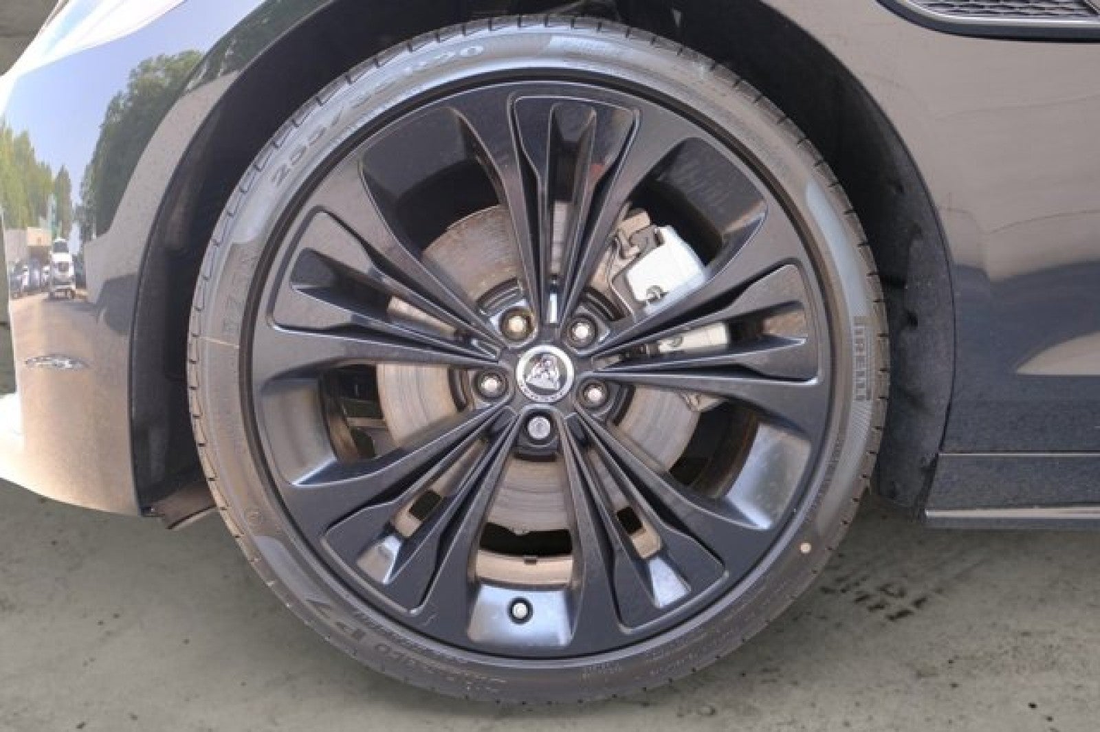 2024 Jaguar XF R-Dynamic SE