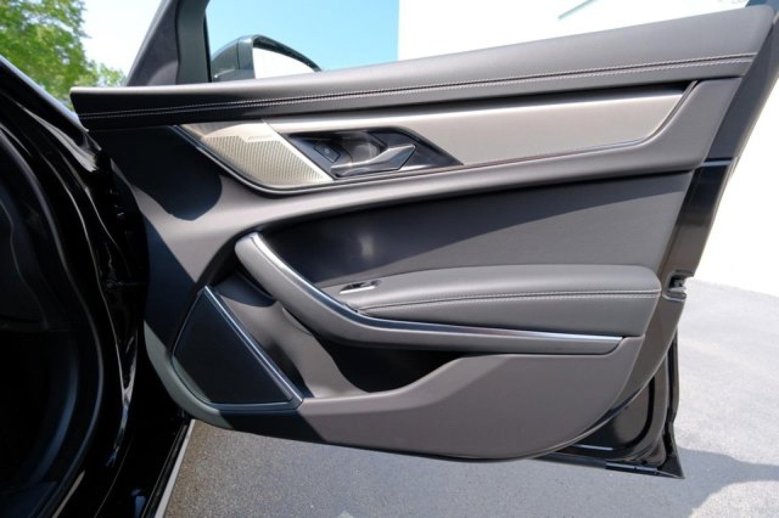 2024 Jaguar XF R-Dynamic SE