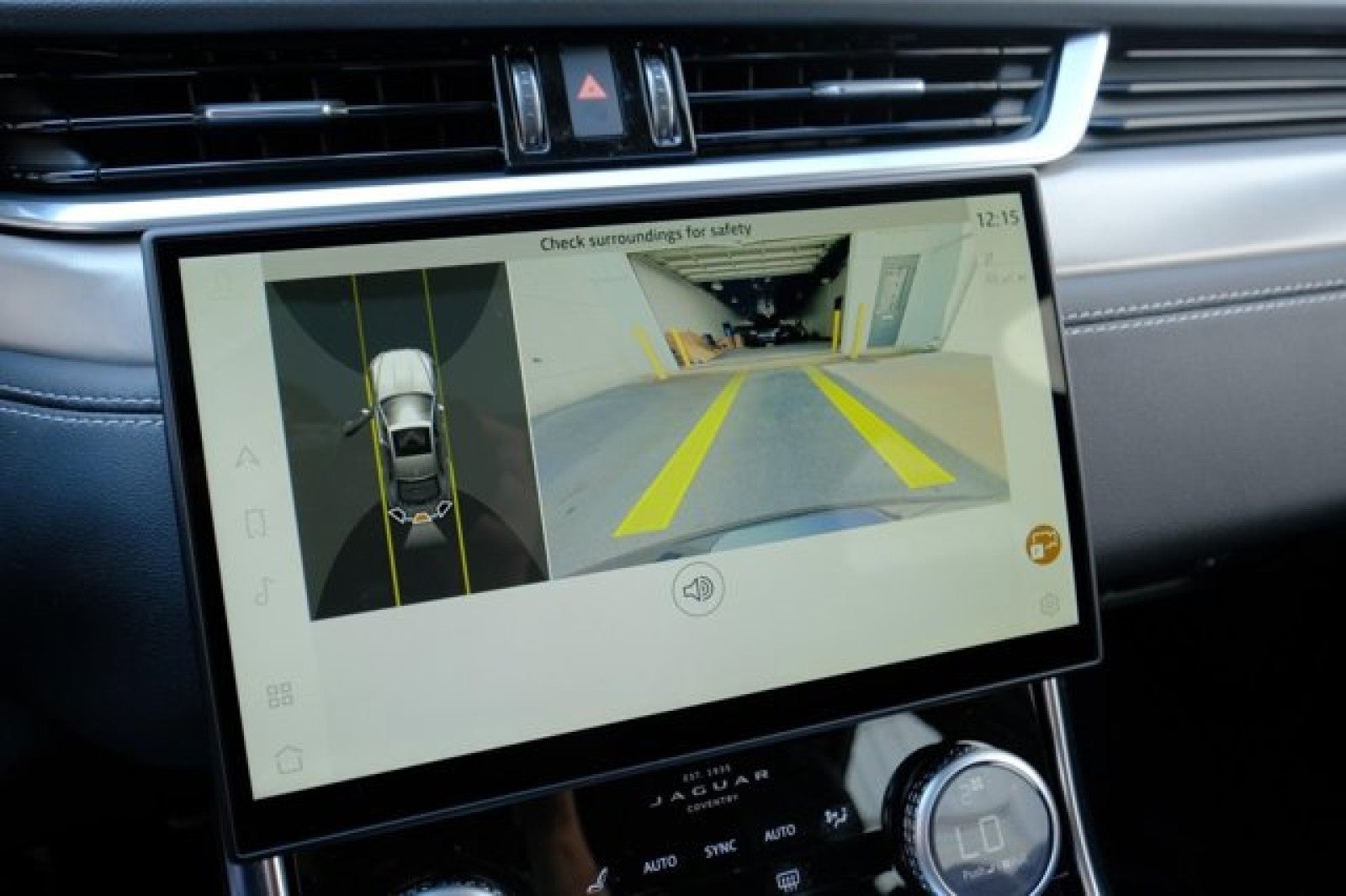 2024 Jaguar XF R-Dynamic SE