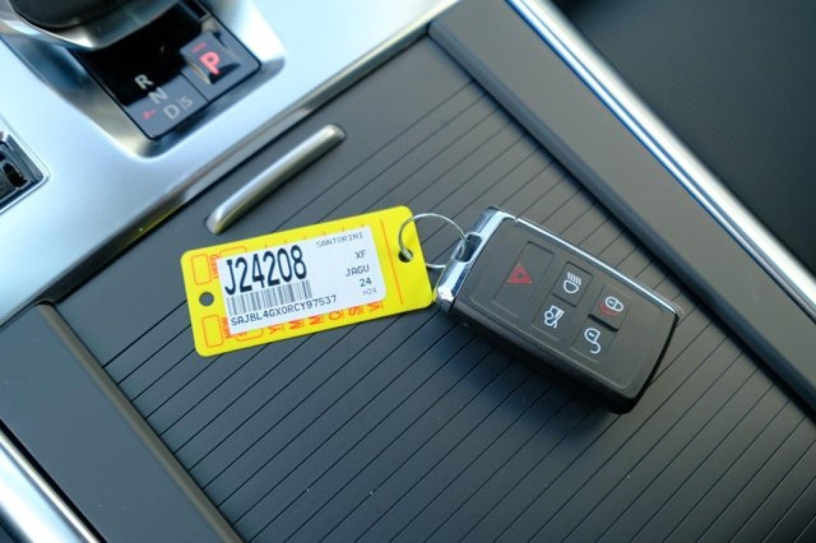 2024 Jaguar XF R-Dynamic SE