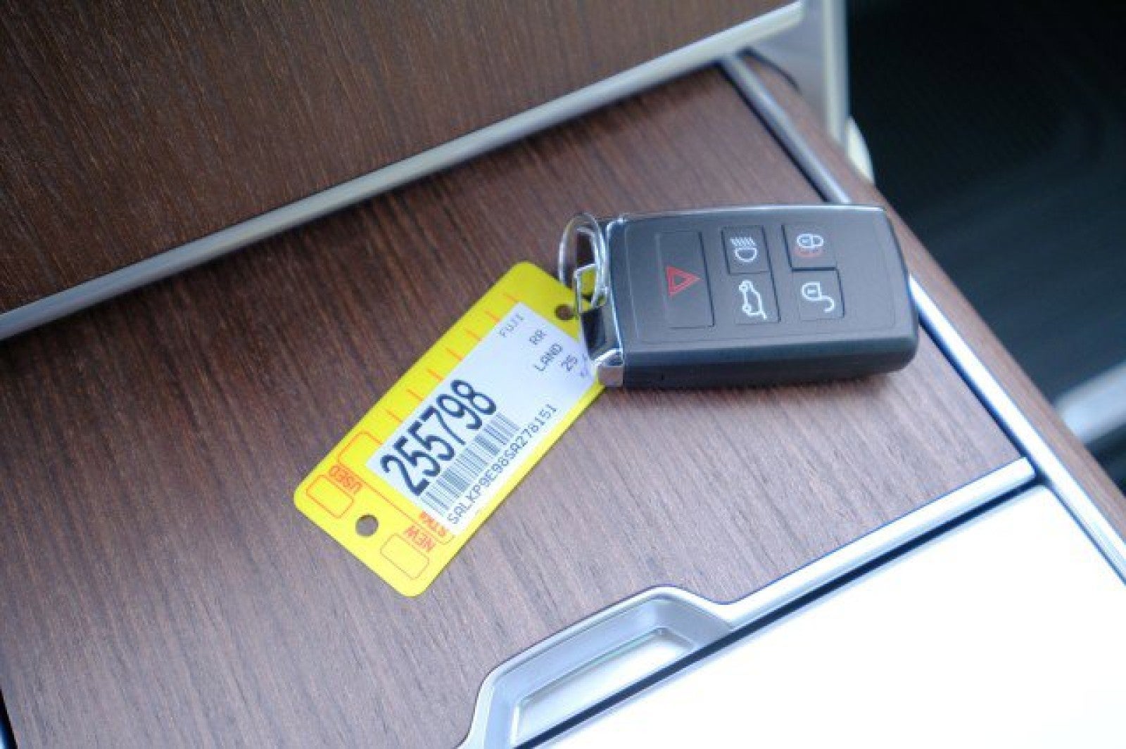 2024 Jaguar XF R-Dynamic SE