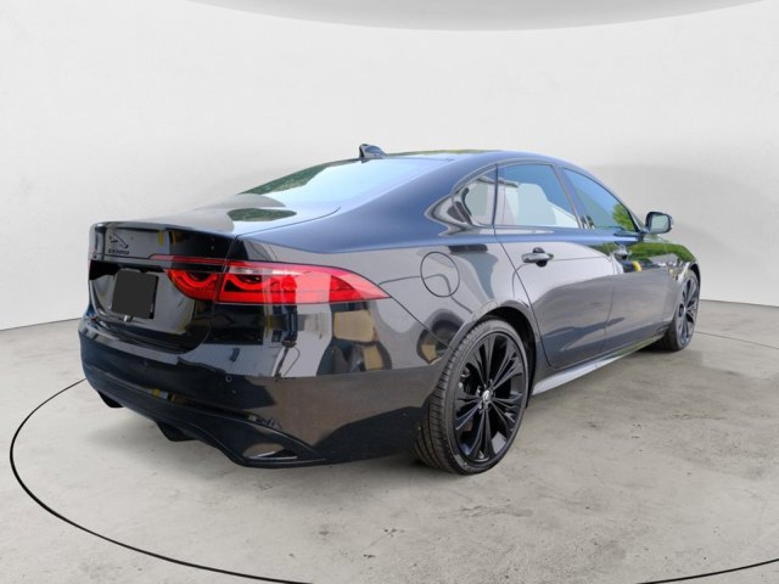 2024 Jaguar XF R-Dynamic SE