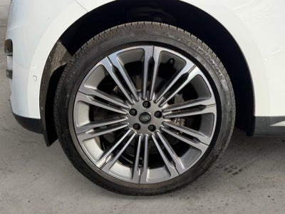 2025 Land Rover Range Rover Sport SE