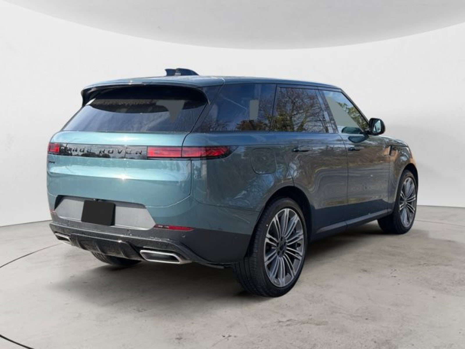 2026 Land Rover Range Rover Sport SE