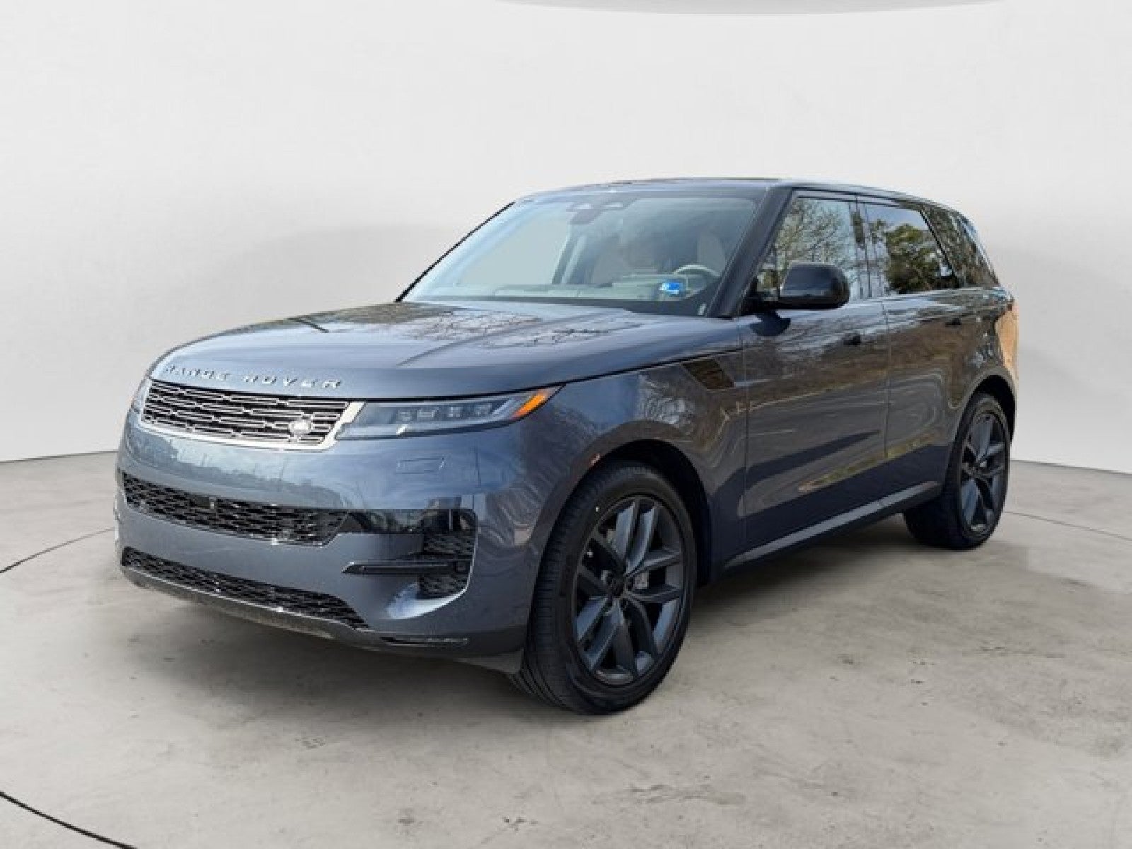 2026 Land Rover Range Rover Sport SE