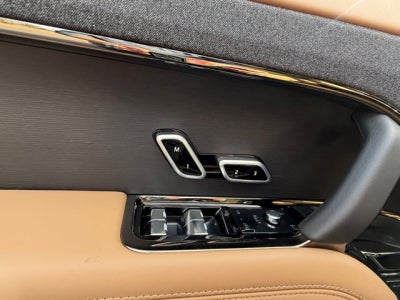 2026 Land Rover Range Rover Sport SE