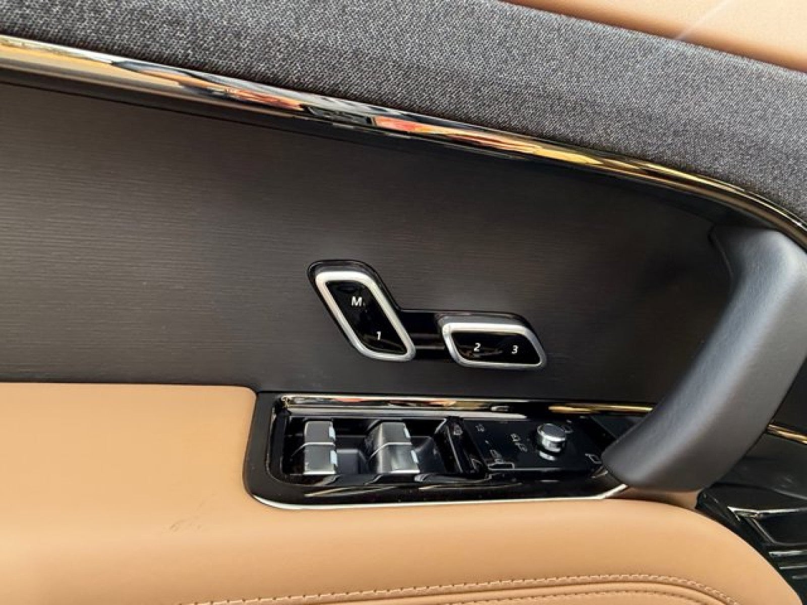 2026 Land Rover Range Rover Sport SE